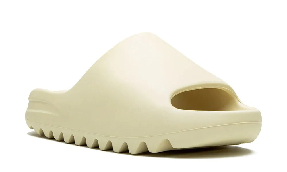 Yeezy Slides "Bone"